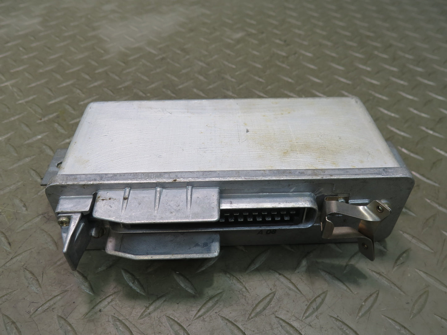 1986 Porsche 928 S Anti Lock Brake ABS Control Module 0265103001