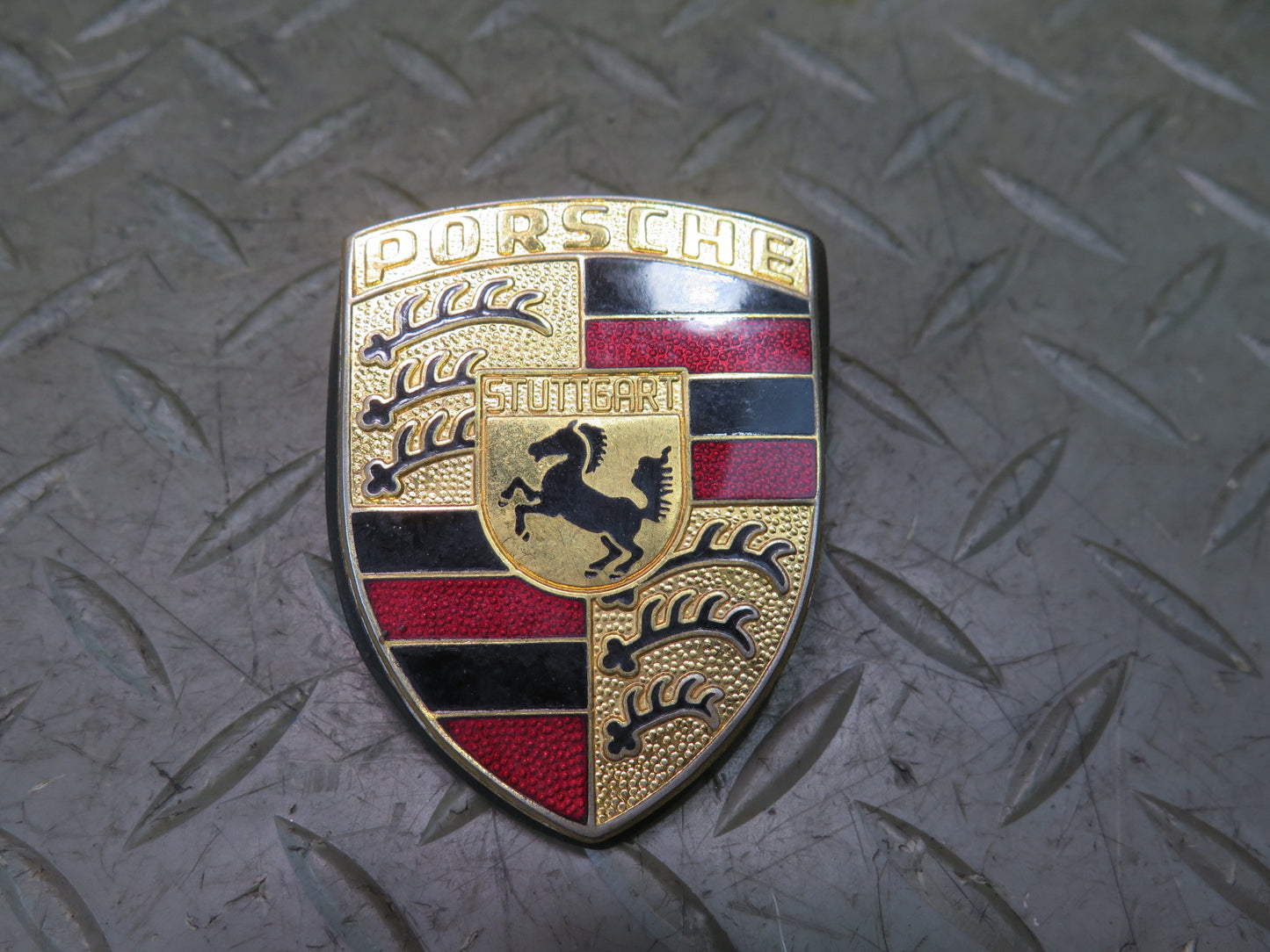1984-1991 Porsche 928 Front Hood Emblem Logo Badge 90155921020