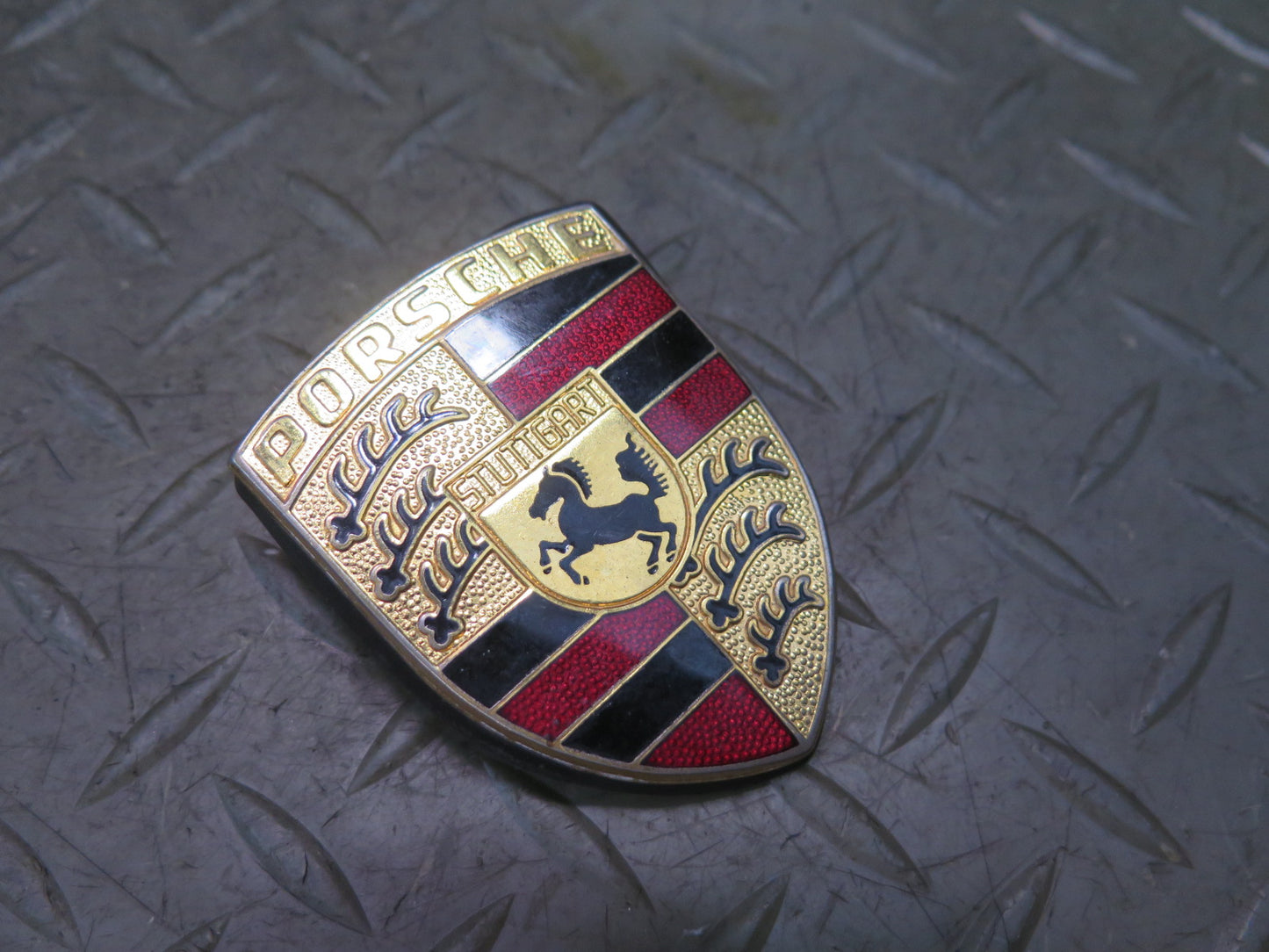 1984-1991 Porsche 928 Front Hood Emblem Logo Badge 90155921020