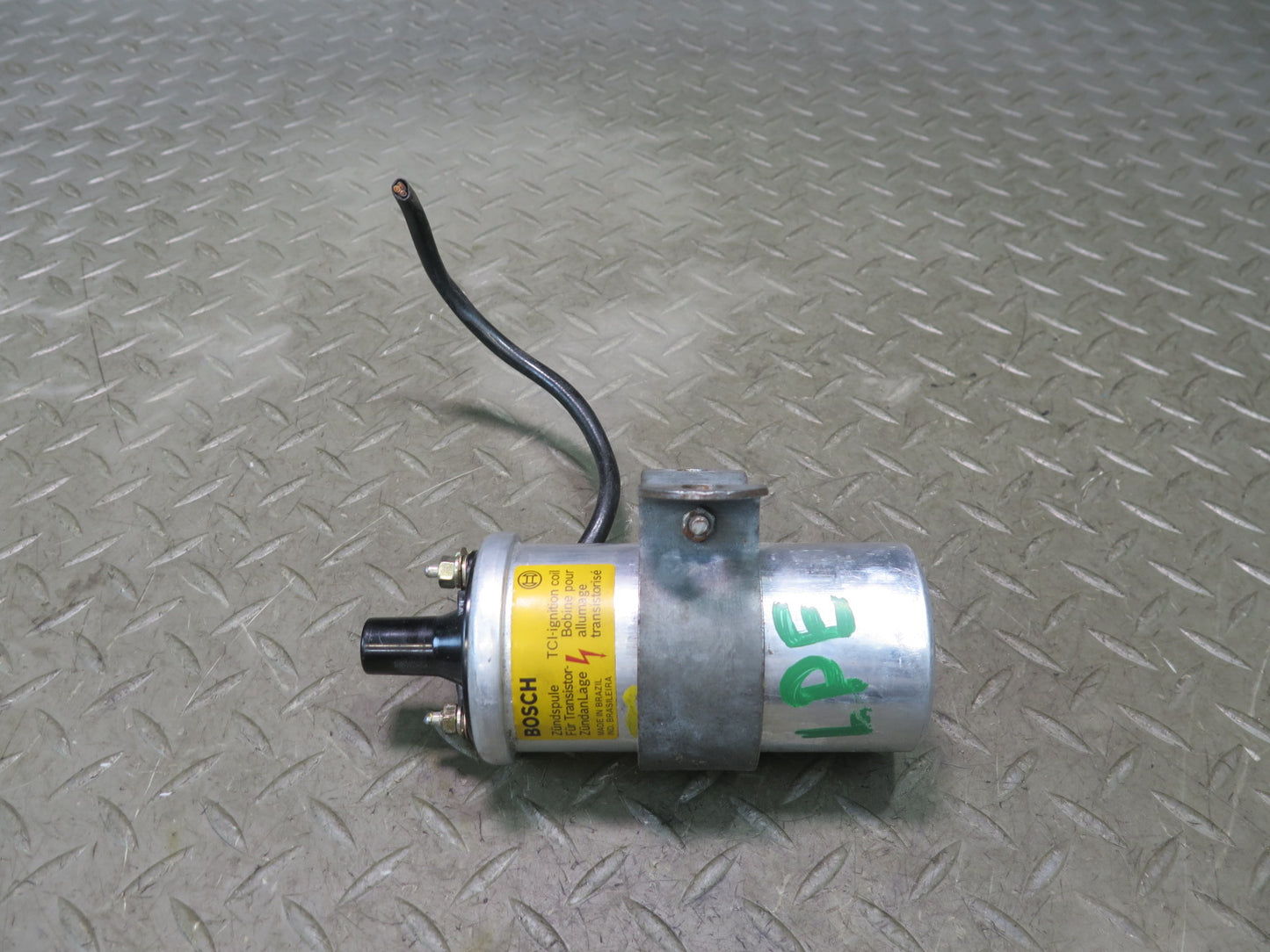 1985-1986 Porsche 928 S 5.0L V8 Engine Motor Ignition Coil