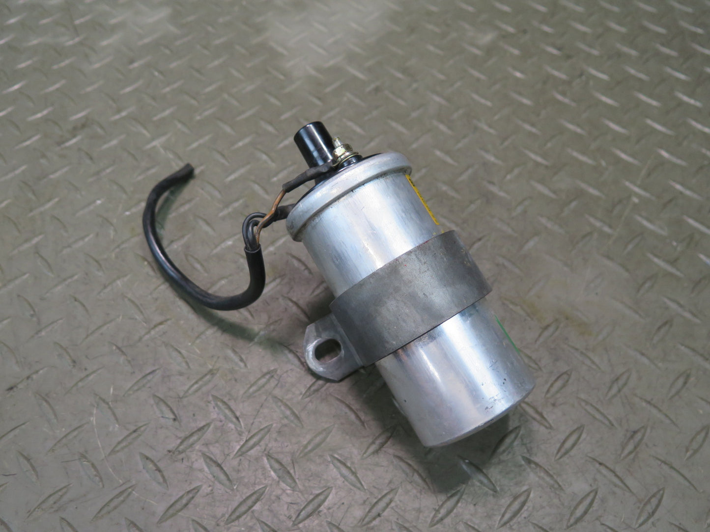 1985-1986 Porsche 928 S 5.0L V8 Engine Motor Ignition Coil