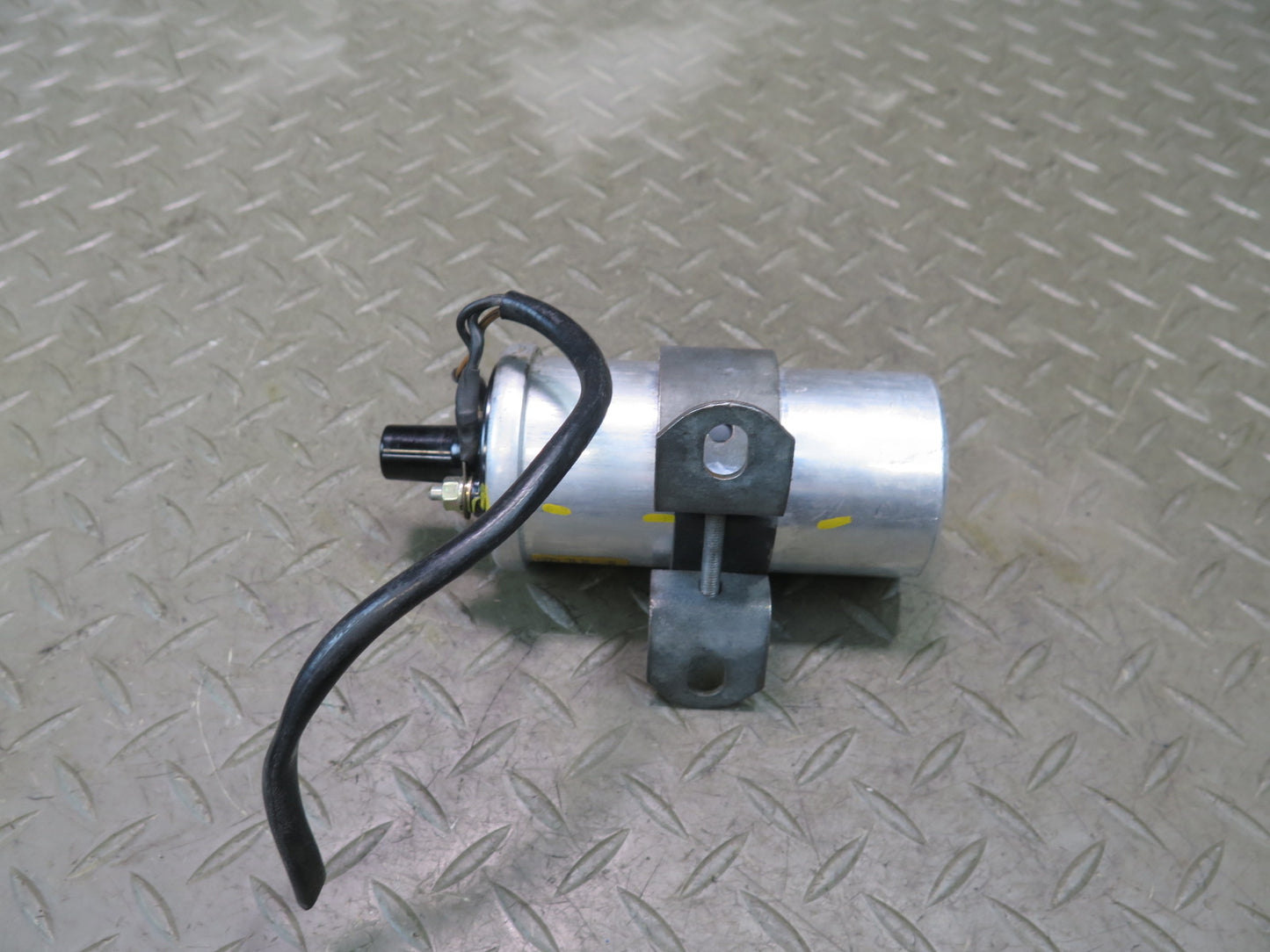 1985-1986 Porsche 928 S 5.0L V8 Engine Motor Ignition Coil