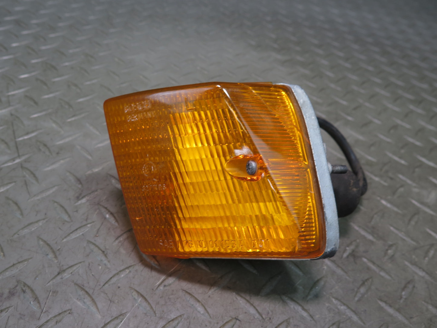 1978-1986 Porsche 928 S Front Left Side Turn Signal Lamp Light 92863142101