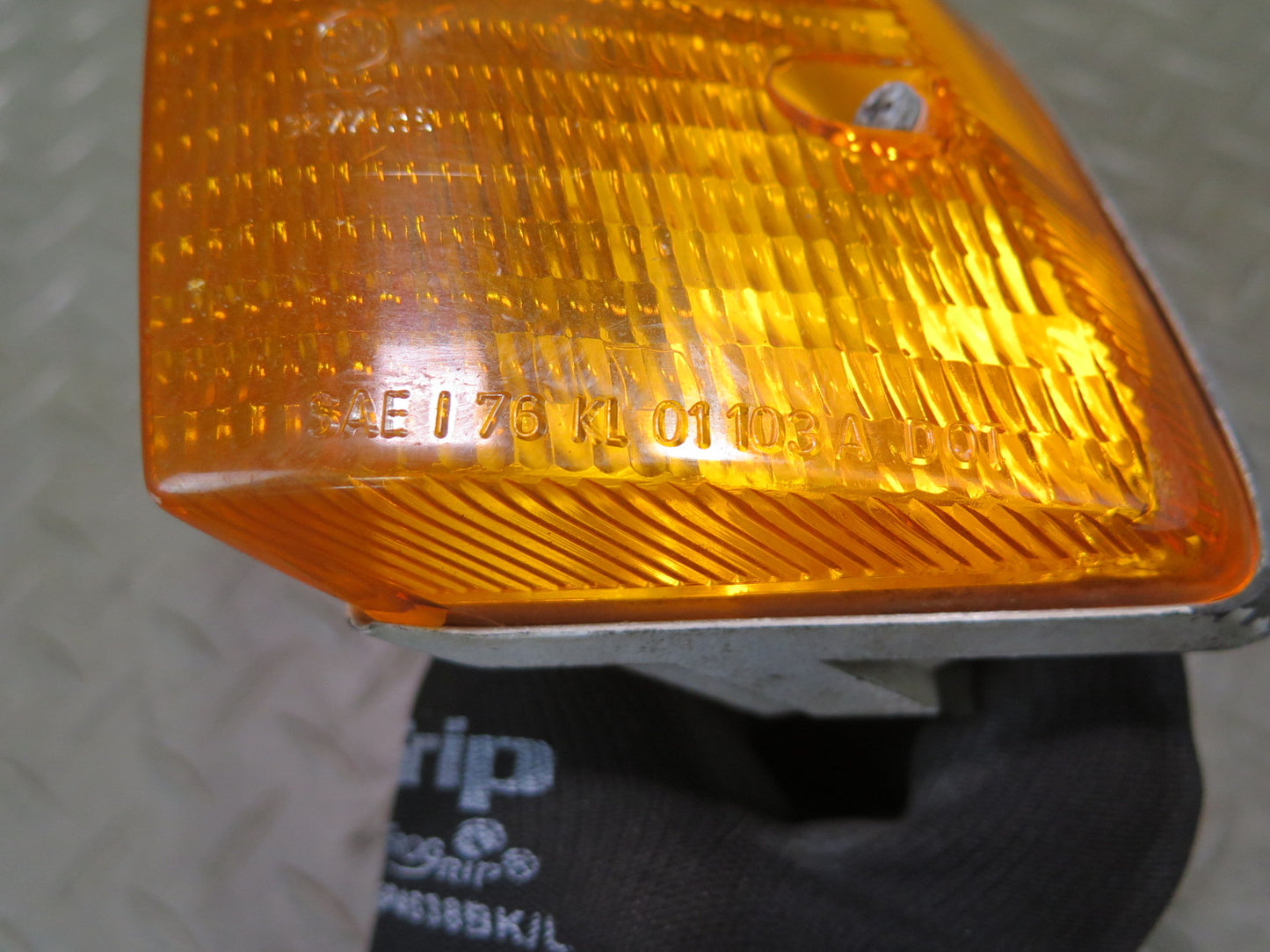 1978-1986 Porsche 928 S Front Left Side Turn Signal Lamp Light 92863142101