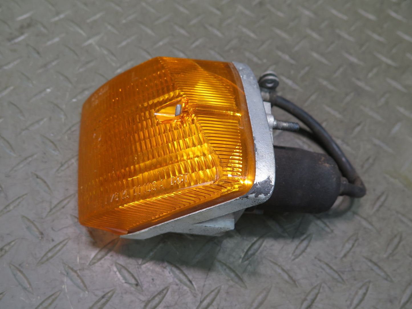 1978-1986 Porsche 928 S Front Left Side Turn Signal Lamp Light 92863142101