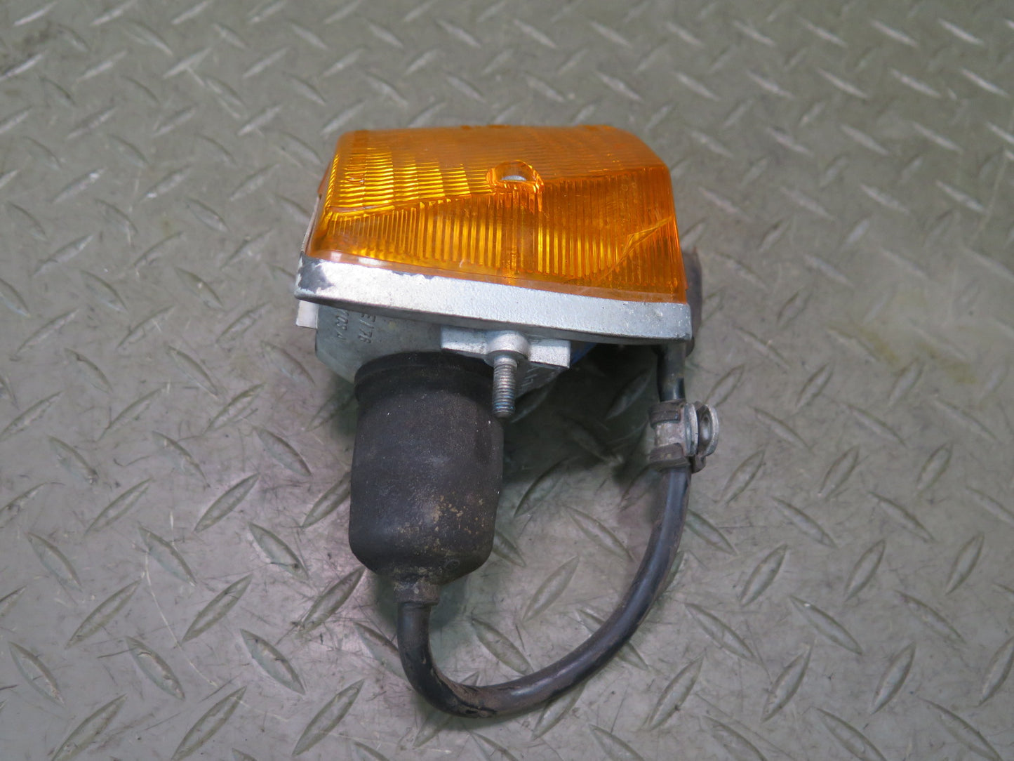 1978-1986 Porsche 928 S Front Left Side Turn Signal Lamp Light 92863142101