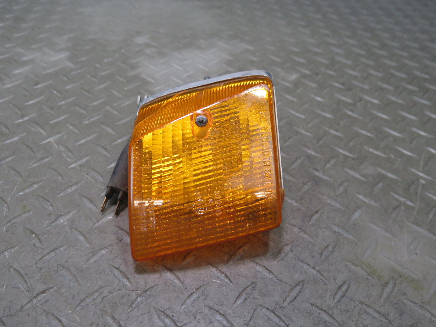 1978-1986 Porsche 928 S Front Left Side Turn Signal Lamp Light 92863142101