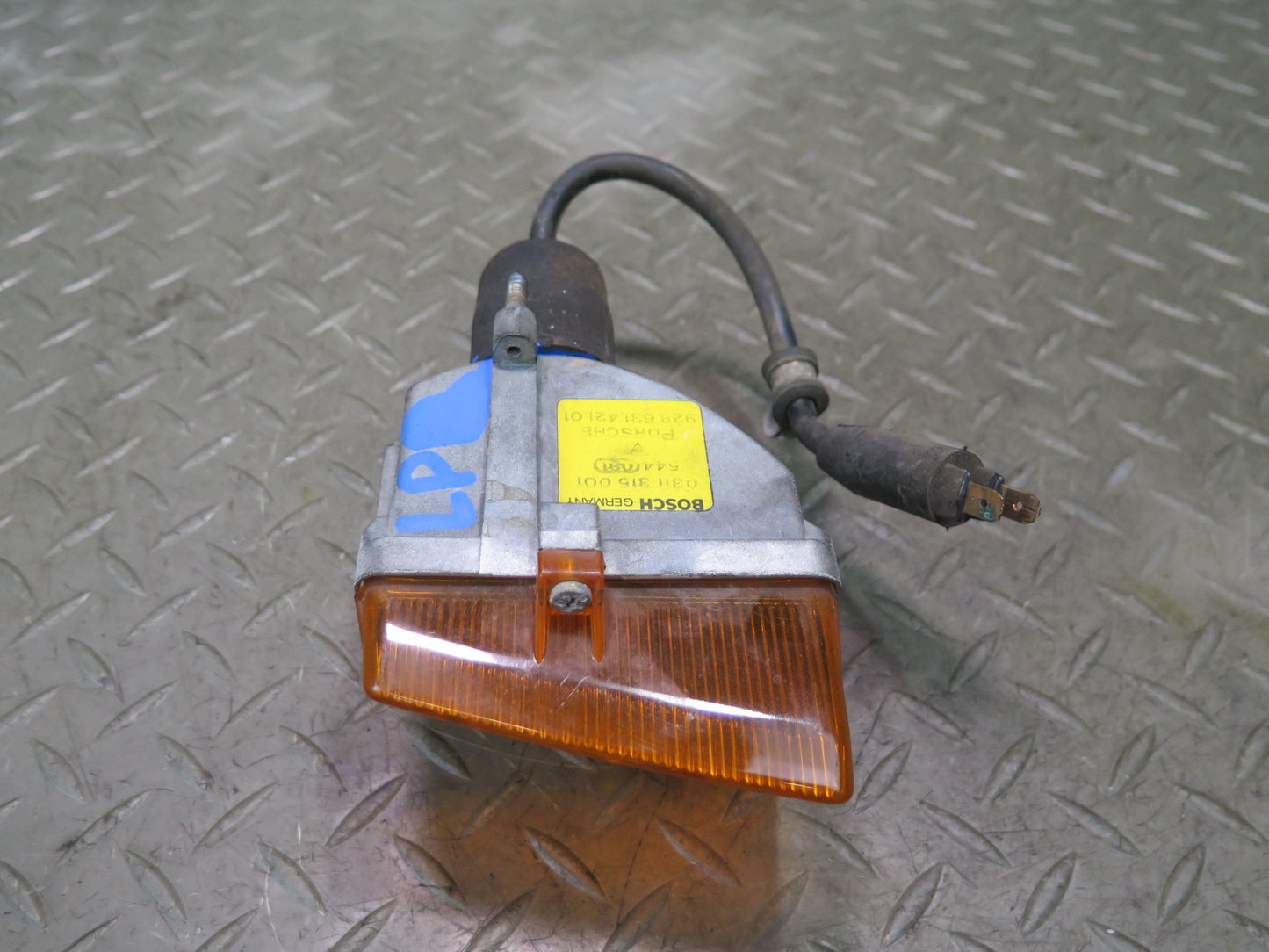 1978-1986 Porsche 928 S Front Left Side Turn Signal Lamp Light 92863142101