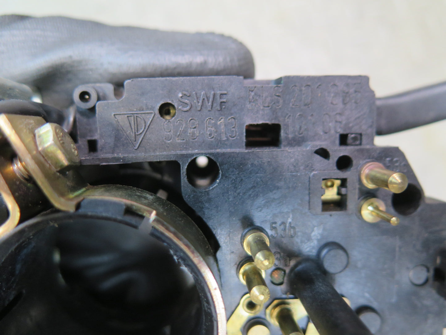 1986 Porsche 928 S Steering Column Turn Signal Wiper Cruise Multi Switch