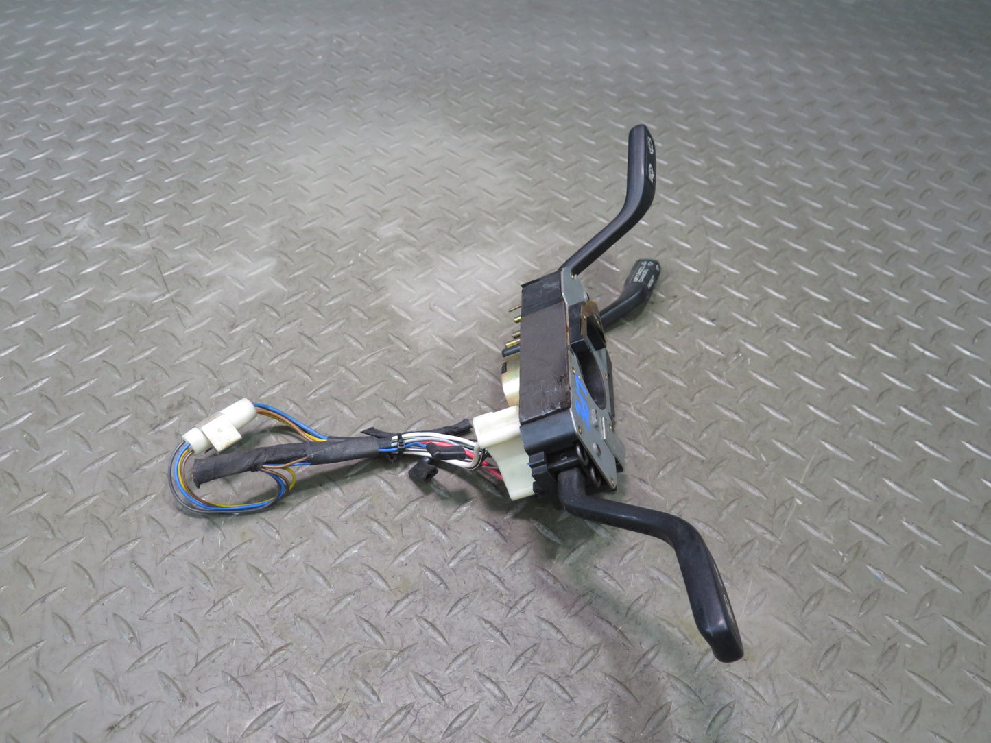 1986 Porsche 928 S Steering Column Turn Signal Wiper Cruise Multi Switch