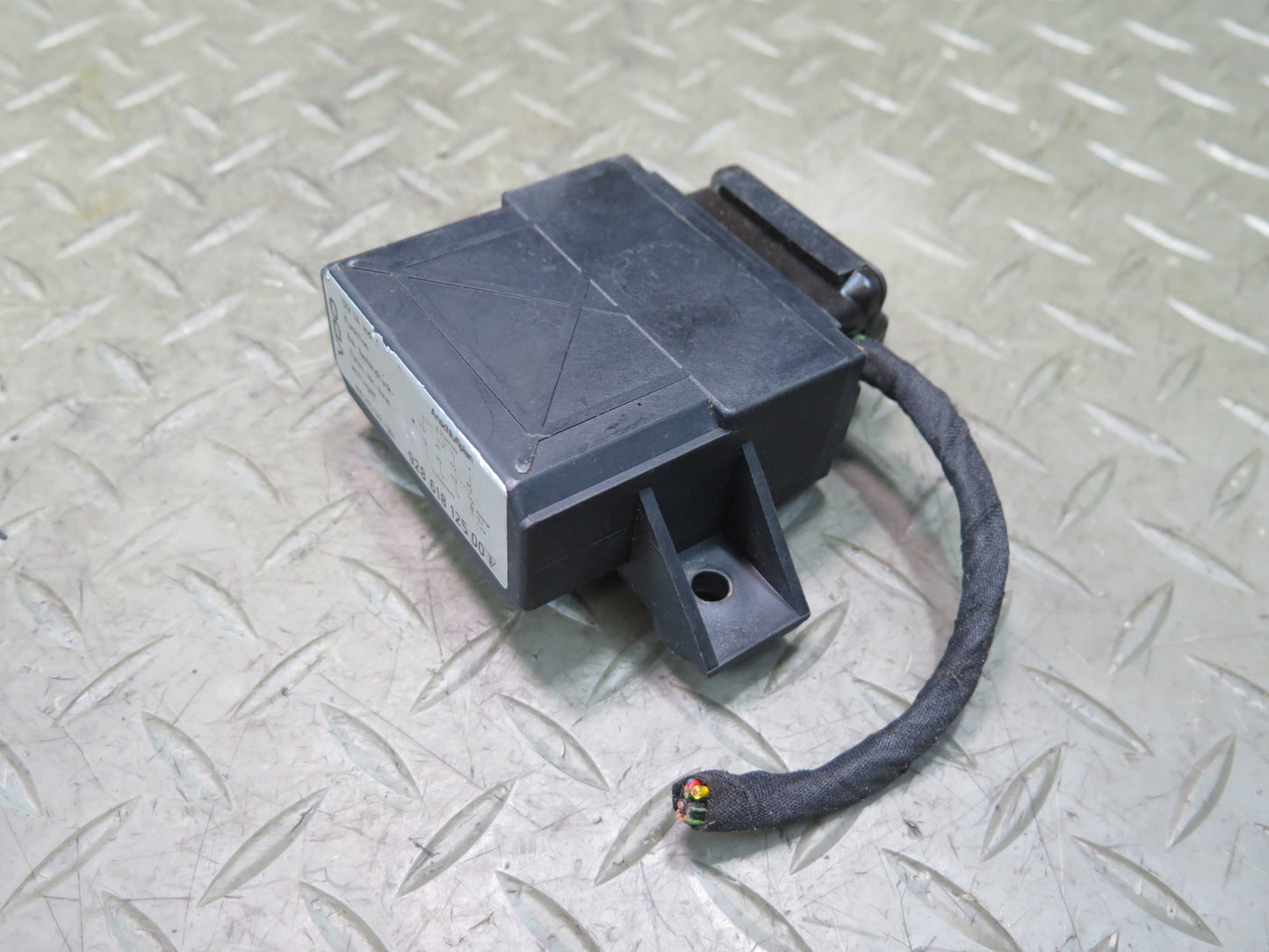 1984-1991 Porsche 928 S Central Door Lock Locking Control Module 92861812500