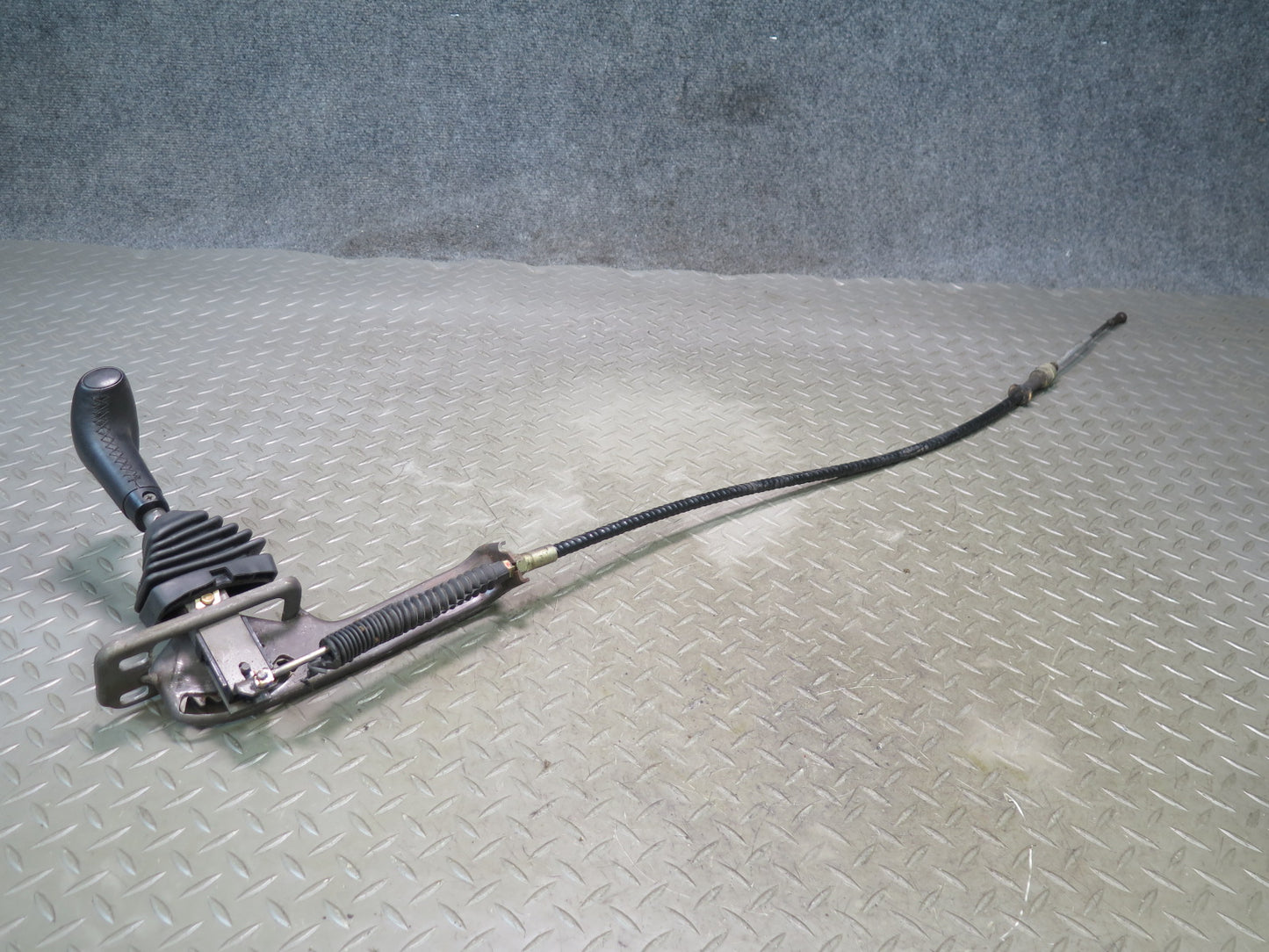 1984-1986 Porsche 928 S Automatic Transmission Shifter Shift Knob W/ Cable Set