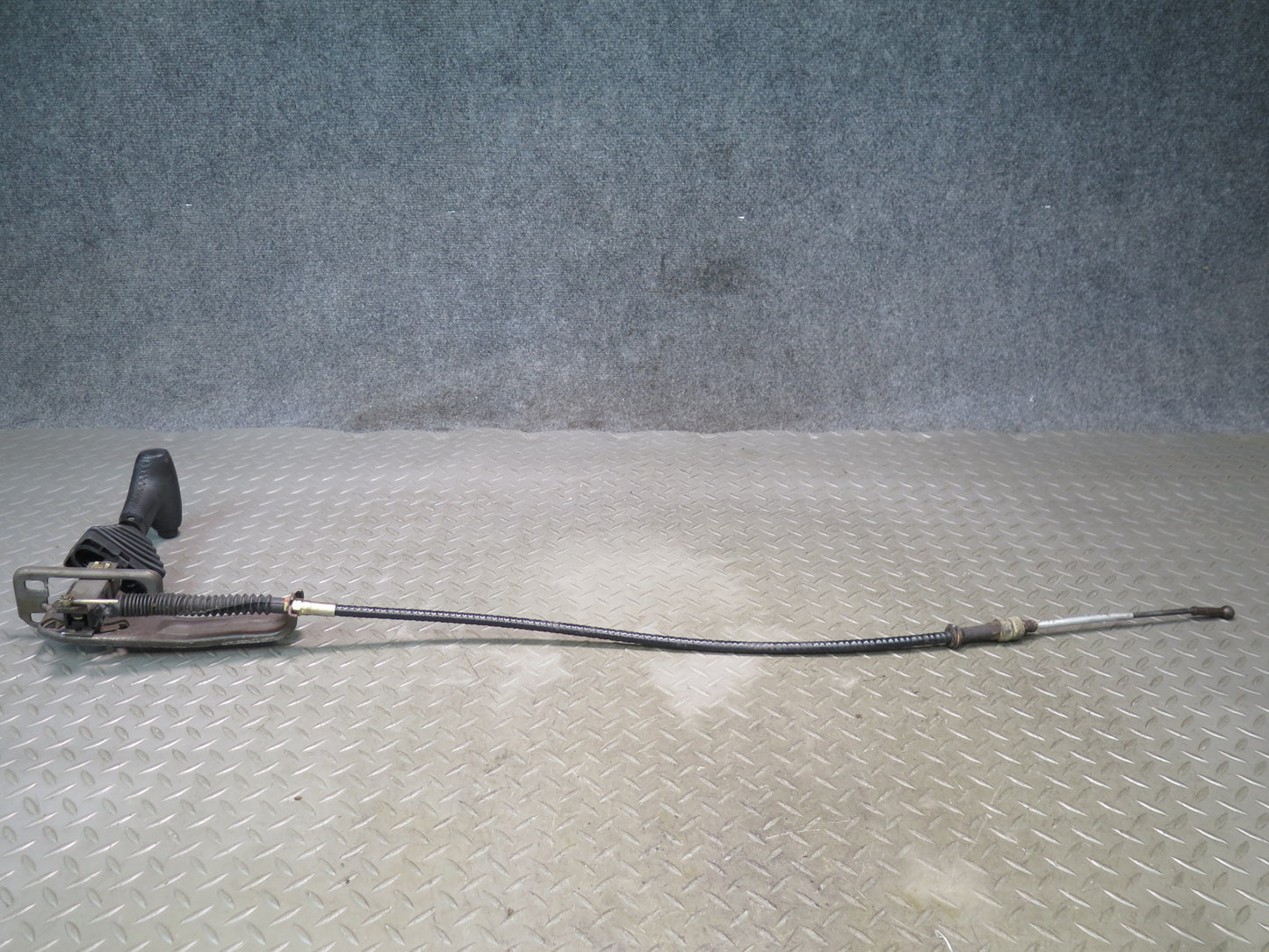 1984-1986 Porsche 928 S Automatic Transmission Shifter Shift Knob W/ Cable Set