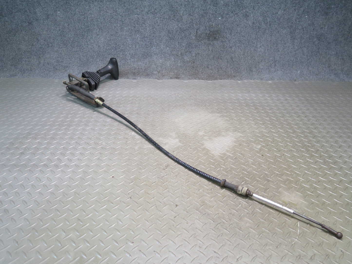 1984-1986 Porsche 928 S Automatic Transmission Shifter Shift Knob W/ Cable Set