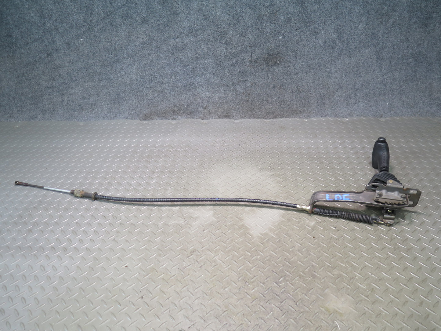 1984-1986 Porsche 928 S Automatic Transmission Shifter Shift Knob W/ Cable Set