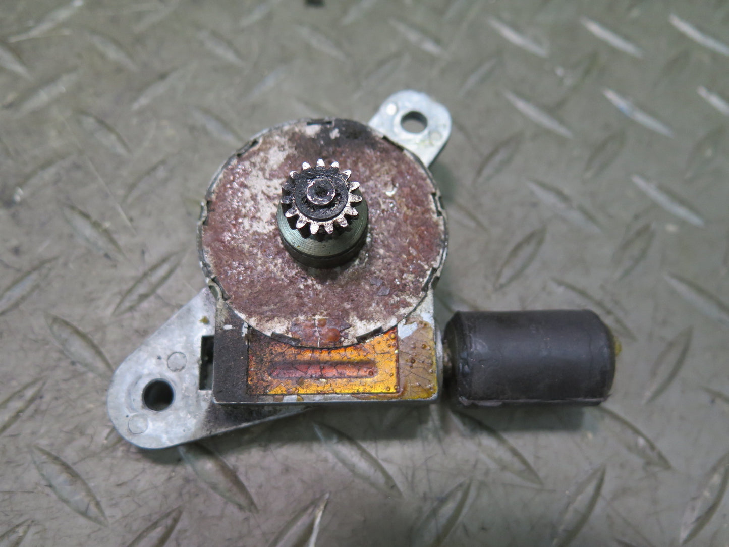 1984-1991 Porsche 928 Power Sunroof Moon Roof Window Drive Motor Set
