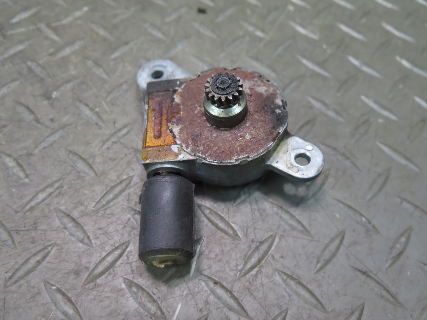 1984-1991 Porsche 928 Power Sunroof Moon Roof Window Drive Motor Set