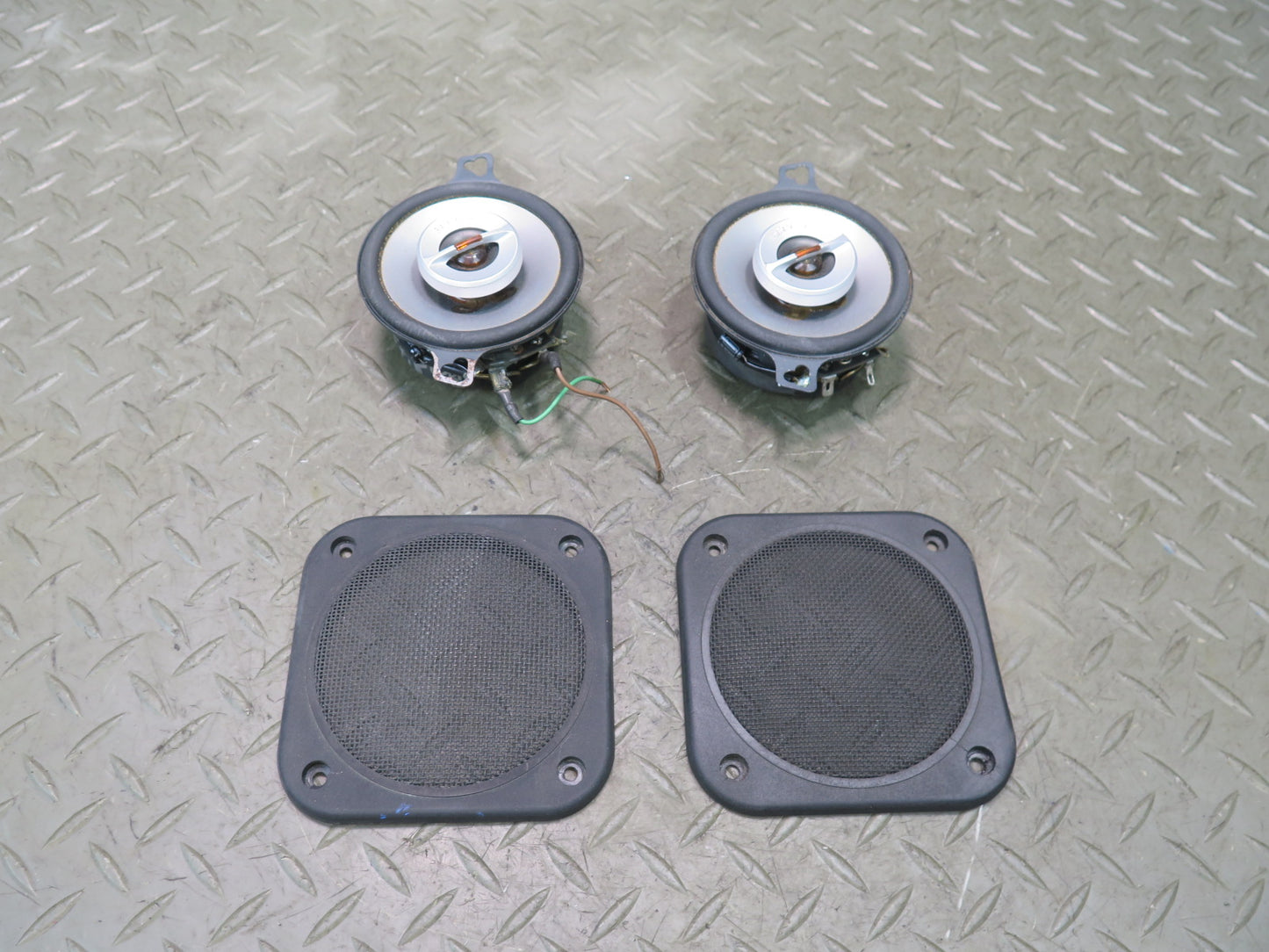 1984-1989 Porsche 928 S Rear Left & Right Side Audio Speaker W/ Cover Set