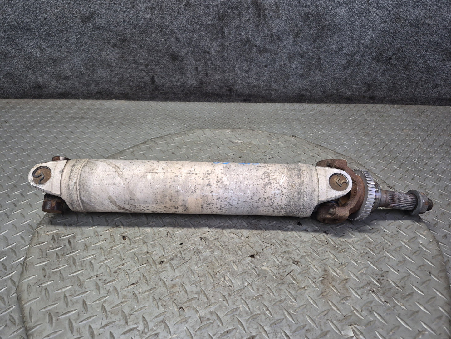 84-96 Chevrolet Corvette C4 A/T Rear Left or Right Half Axle Shaft OEM