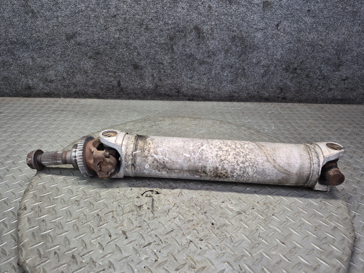 84-96 Chevrolet Corvette C4 A/T Rear Left or Right Half Axle Shaft OEM