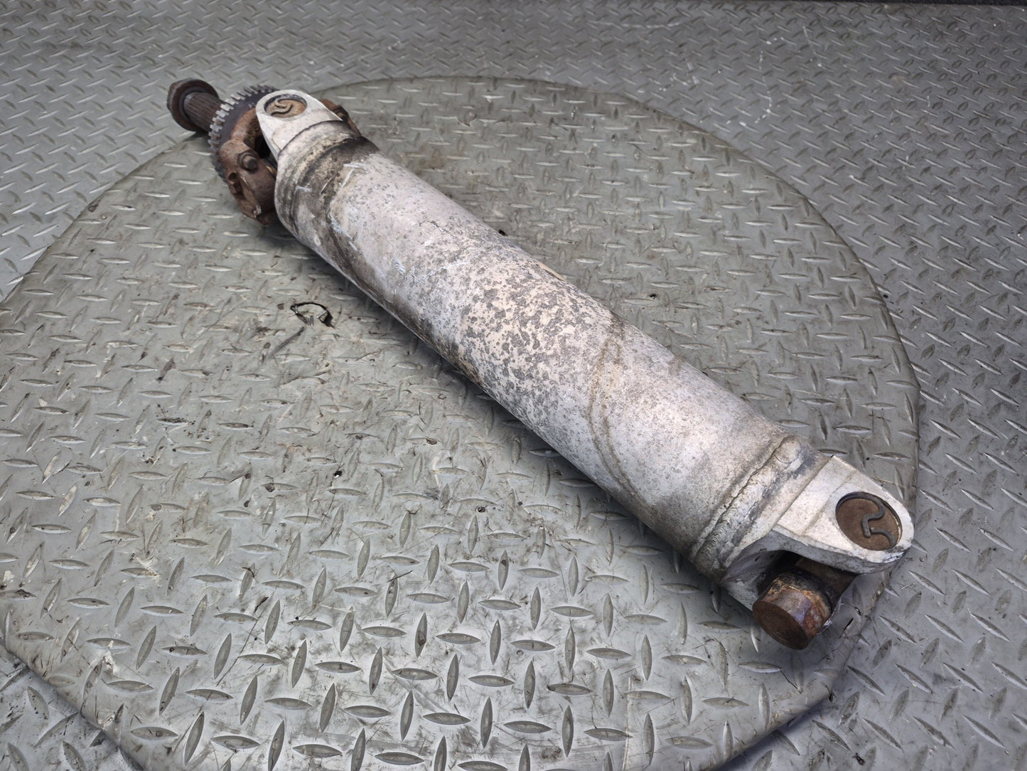 84-96 Chevrolet Corvette C4 A/T Rear Left or Right Half Axle Shaft OEM