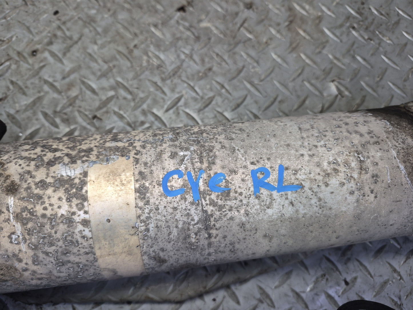 84-96 Chevrolet Corvette C4 A/T Rear Left or Right Half Axle Shaft OEM