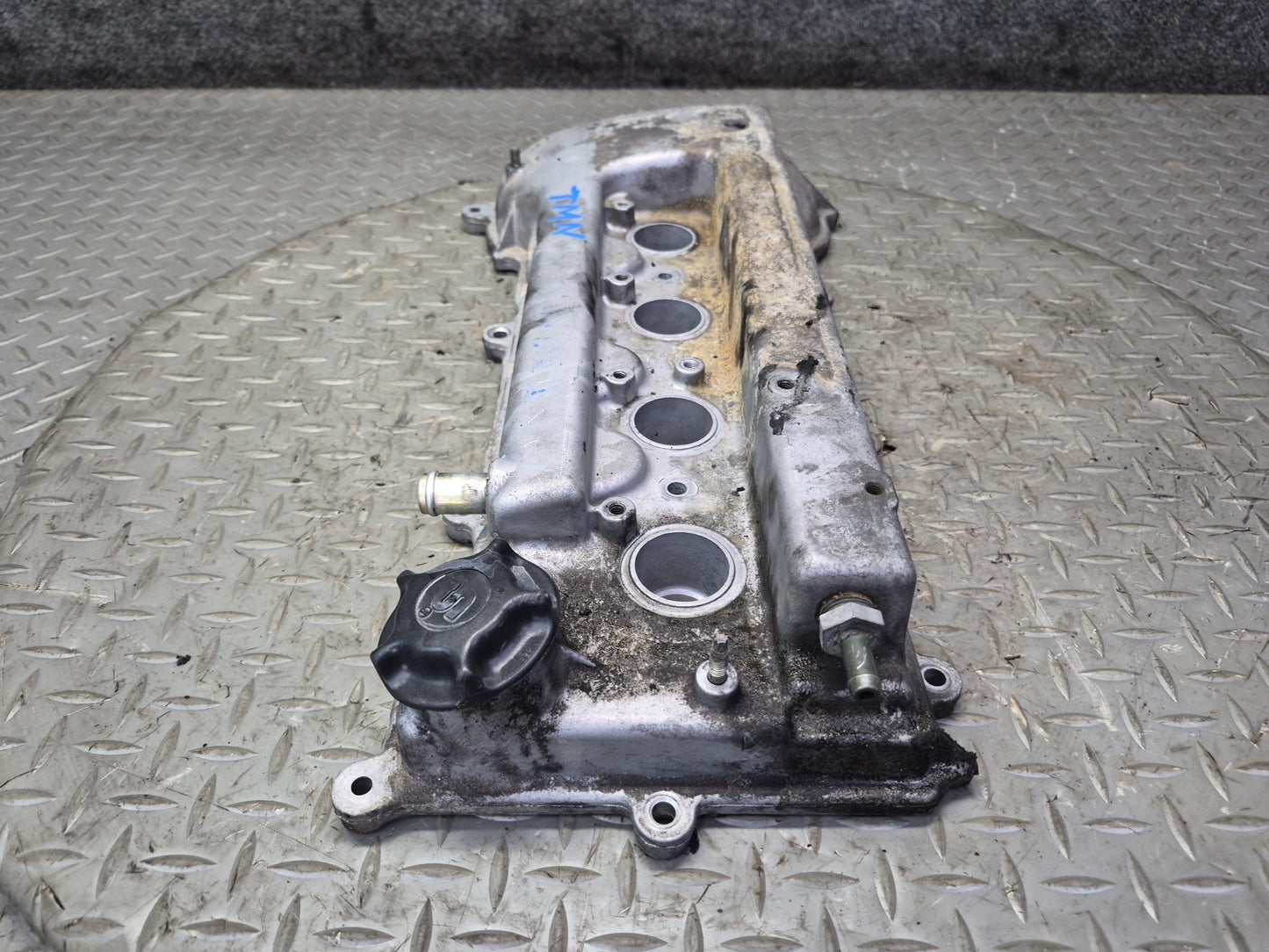 00-02 Toyota ZZW30L MR2 Spyder 1.8L 1ZZFE Engine Cylinder Head Cover w Cap OEM