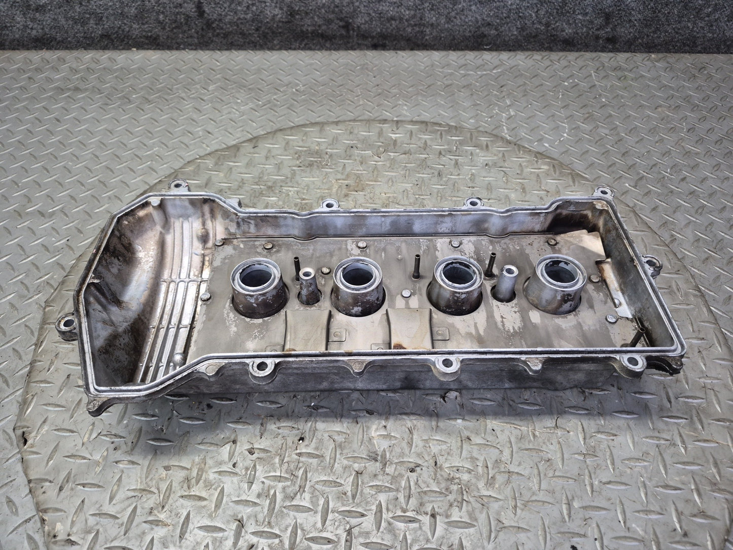 00-02 Toyota ZZW30L MR2 Spyder 1.8L 1ZZFE Engine Cylinder Head Cover w Cap OEM