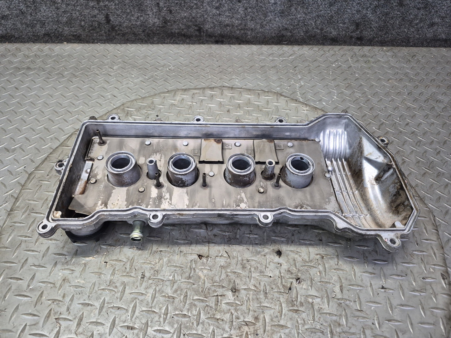 00-02 Toyota ZZW30L MR2 Spyder 1.8L 1ZZFE Engine Cylinder Head Cover w Cap OEM