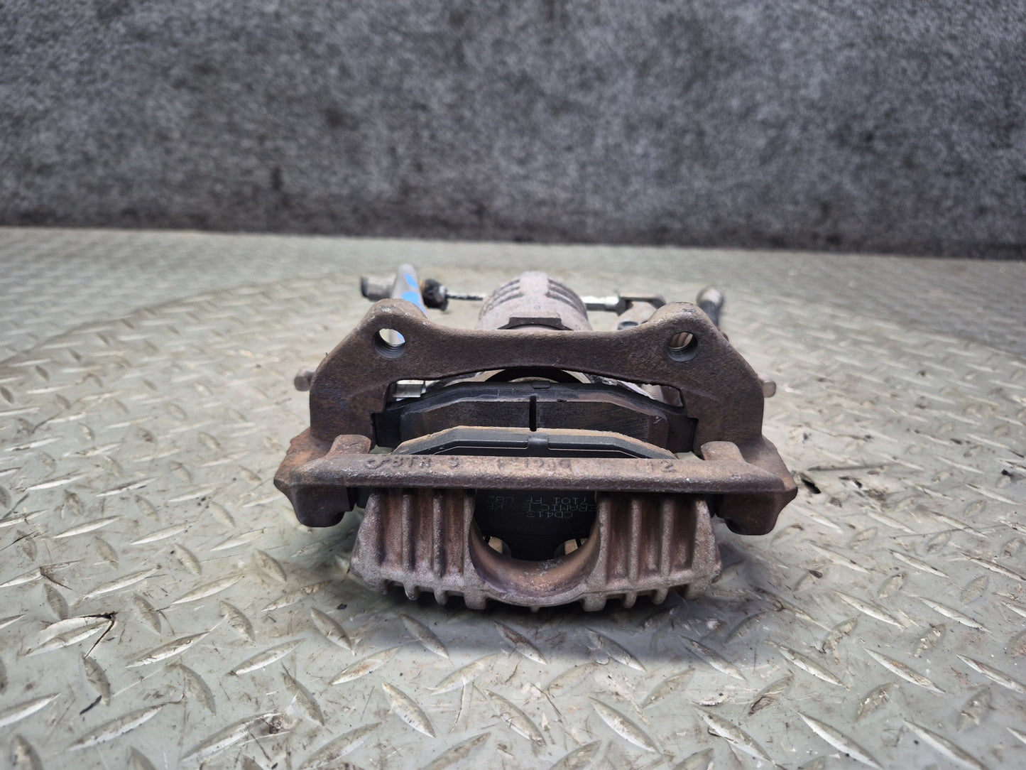 89-96 Chevrolet Corvette C4 Set of 2 Rear Left & Right Brake Caliper OEM