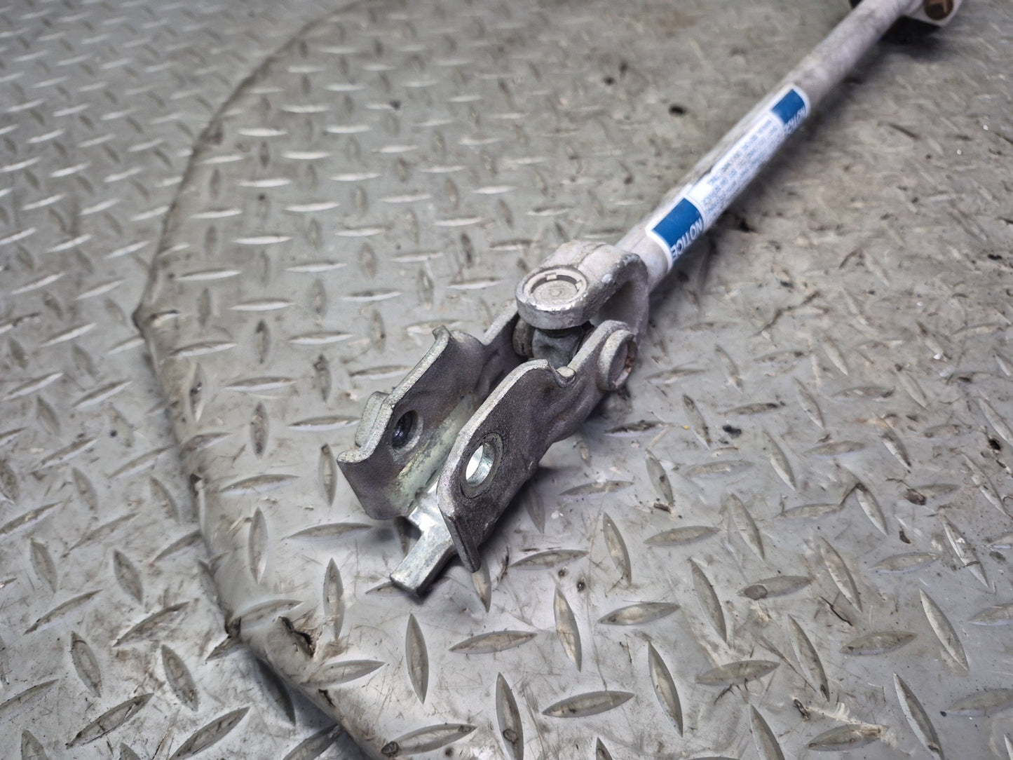 92-96 Chevrolet Corvette C4 Steering Column Coupler Intermediate Shaft OEM