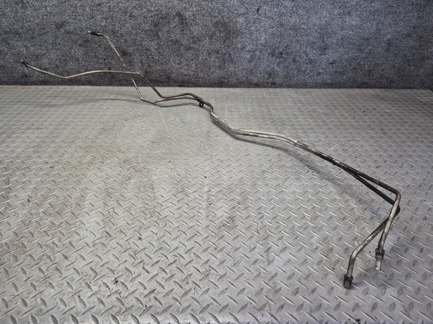 1996 Chevrolet Corvette C4 4L60E A/T Auto Transmission Oil Cooler Pipe Line OEM