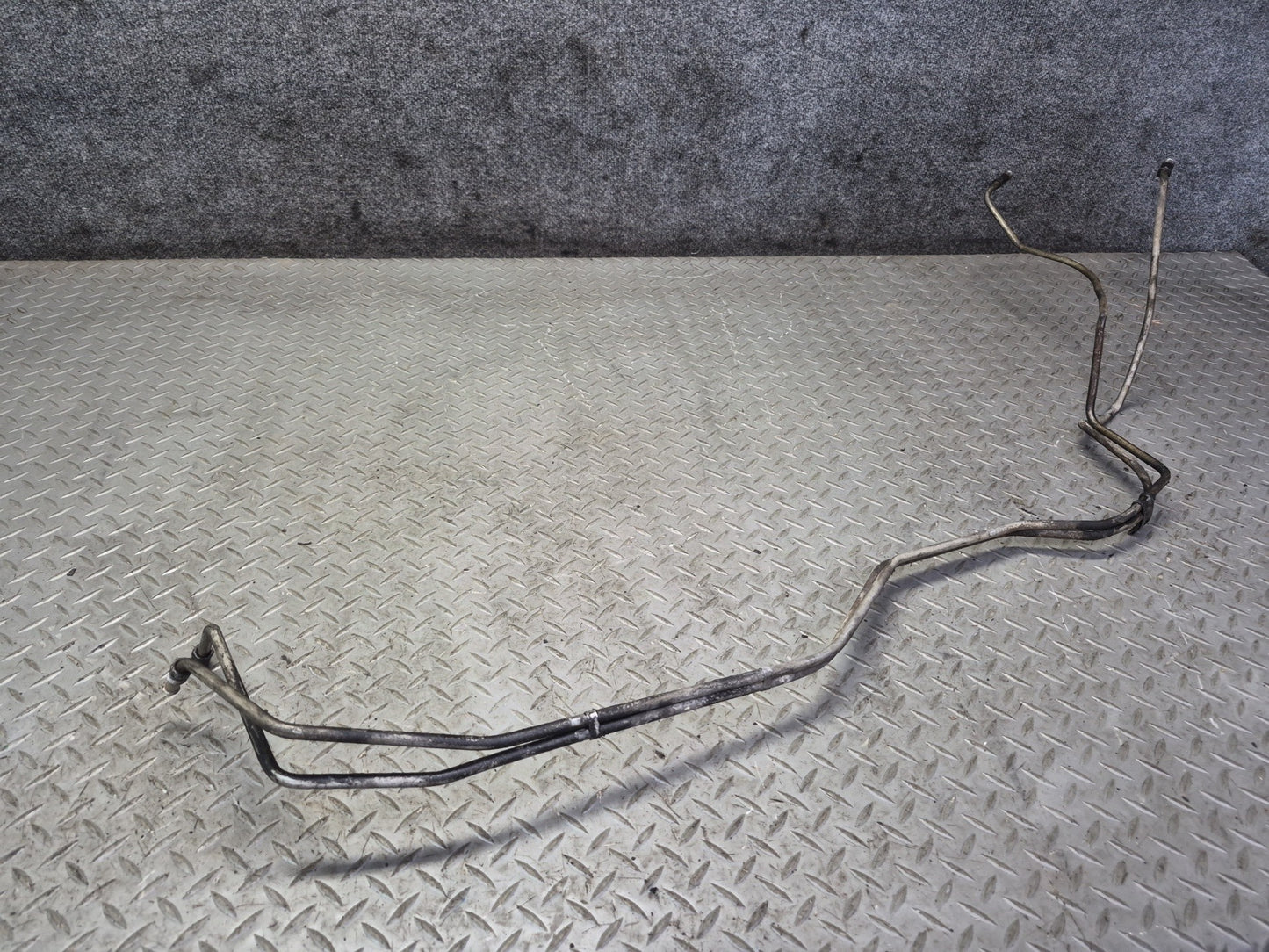 1996 Chevrolet Corvette C4 4L60E A/T Auto Transmission Oil Cooler Pipe Line OEM