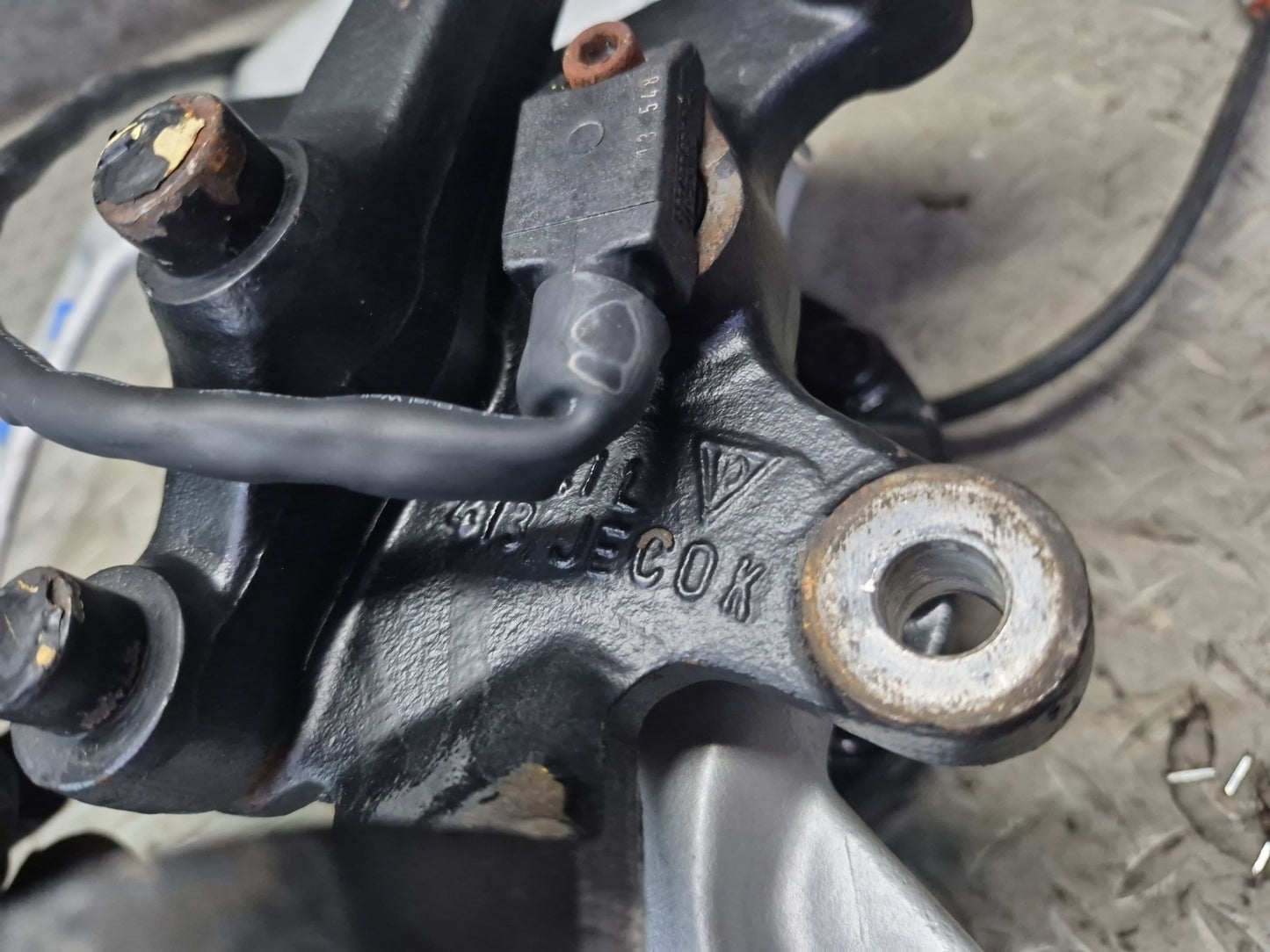 1984-1986 Porsche 928 S Front Left Side Spindle Knuckle Wheel Hub Bearing