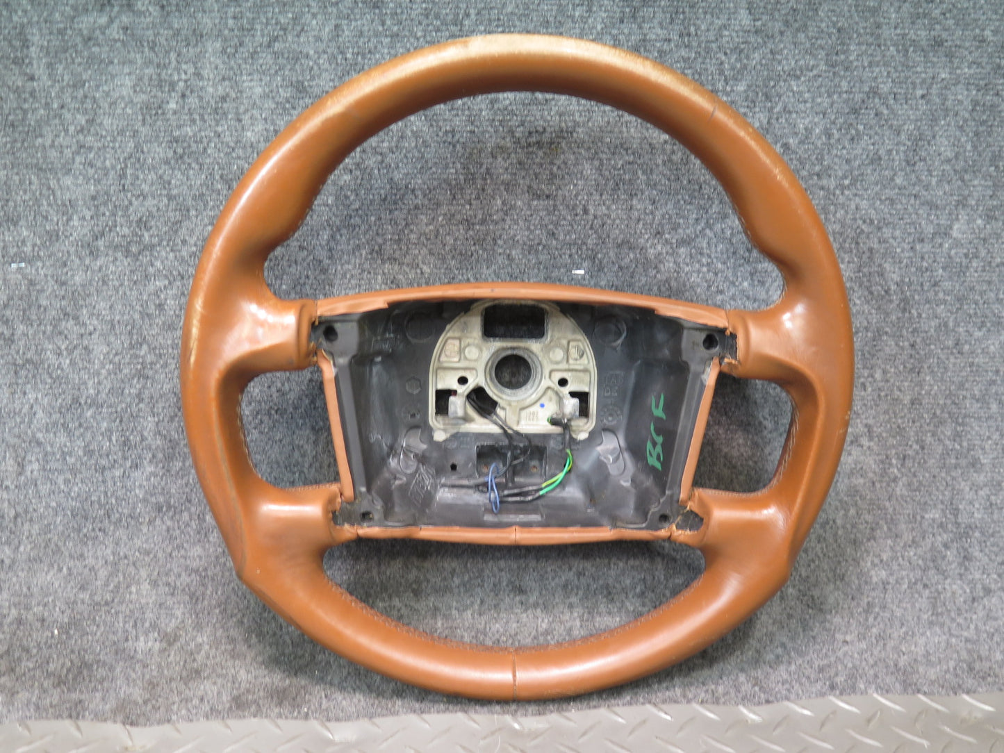 03-10 Bentley Continental GT Leather Steering Saddle