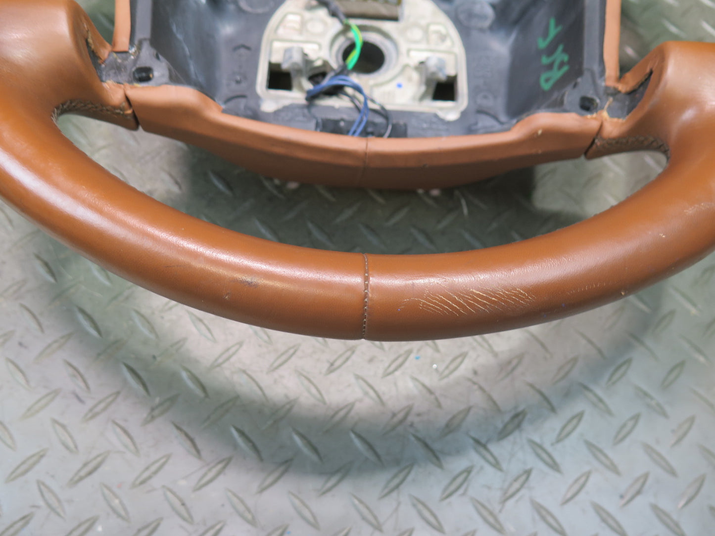 03-10 Bentley Continental GT Leather Steering Saddle