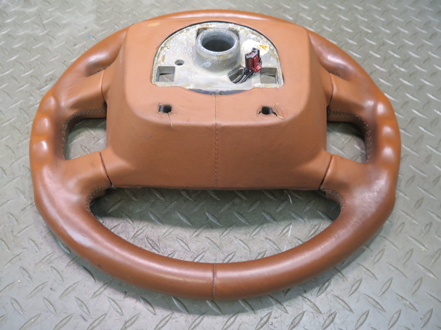03-10 Bentley Continental GT Leather Steering Saddle