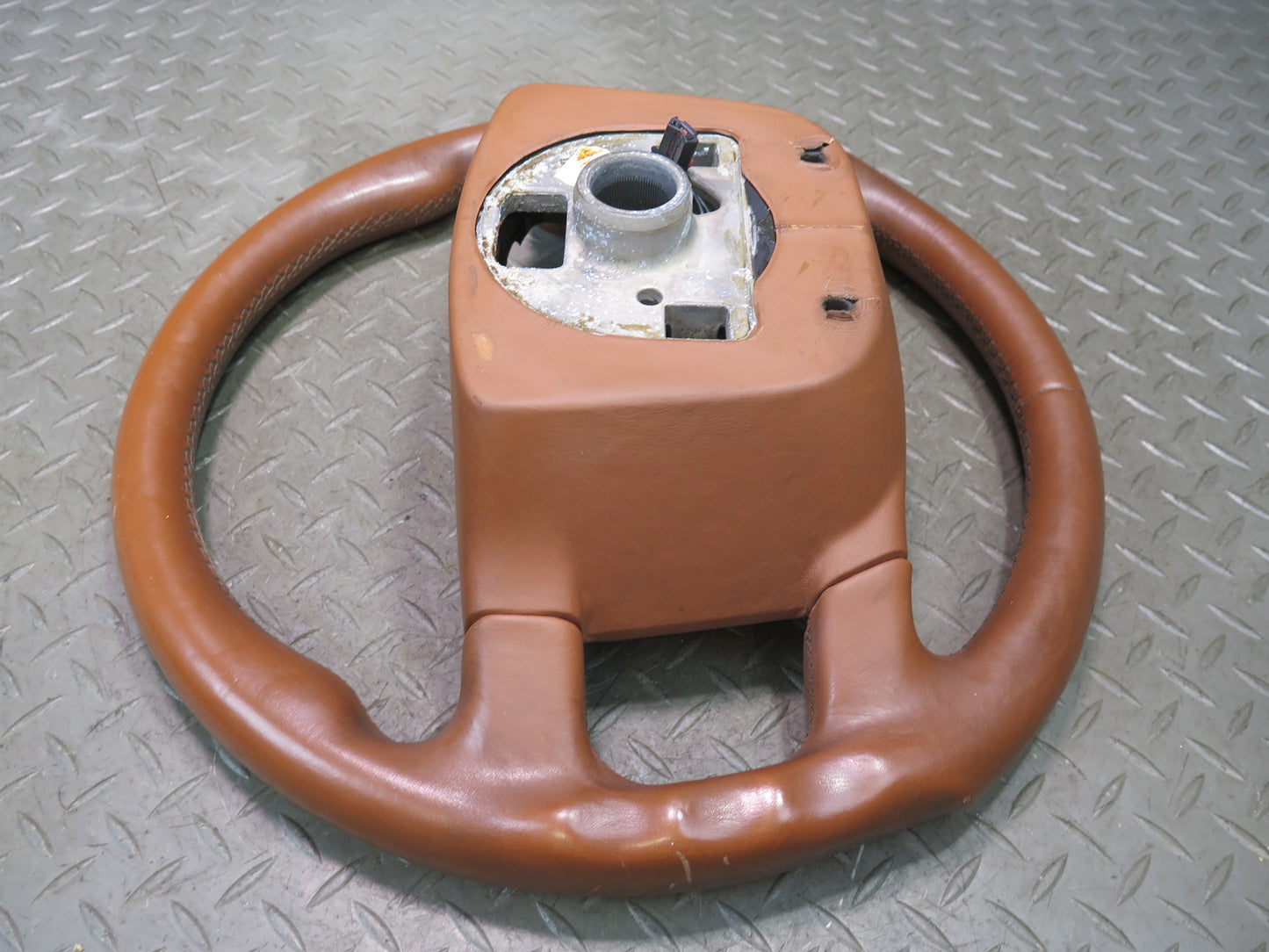 03-10 Bentley Continental GT Leather Steering Saddle