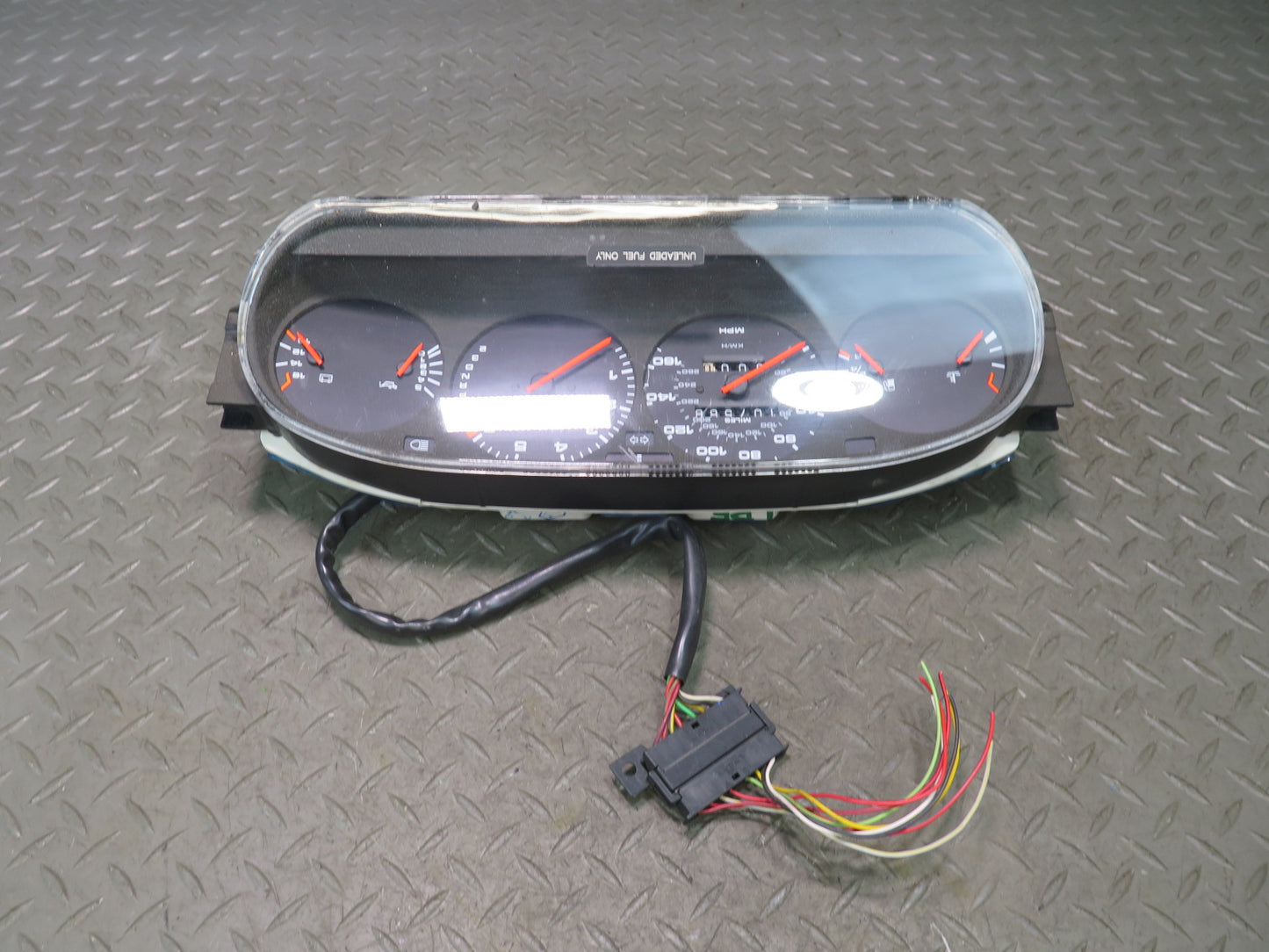 1985-1986 Porsche 928 S A/T Instrument Cluster Gauge Speedometer