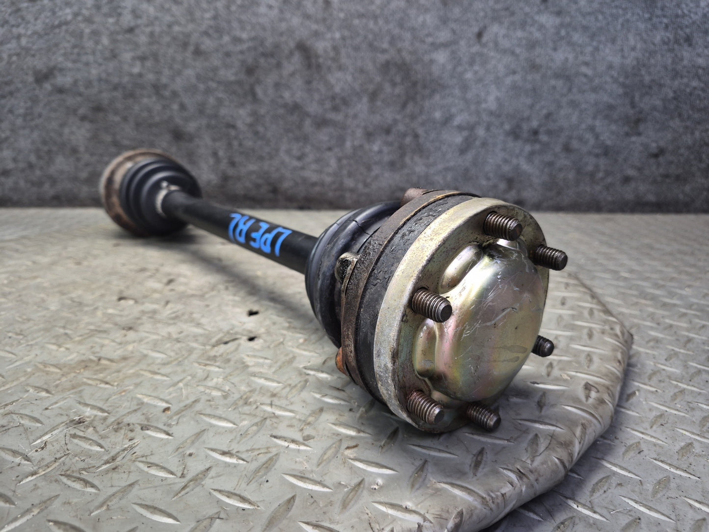 1985-1986 Porsche 928 S A/T Rear Left or Right Side Suspension Axle Shaft