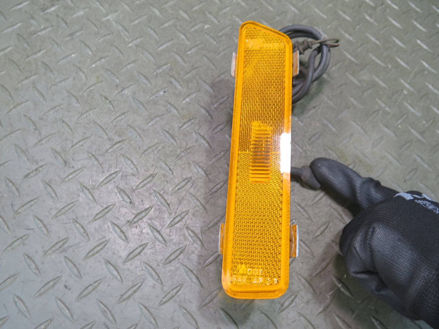 1984-1986 Porsche 928 Front Left & Right Side Marker Light Lamp Set of 2