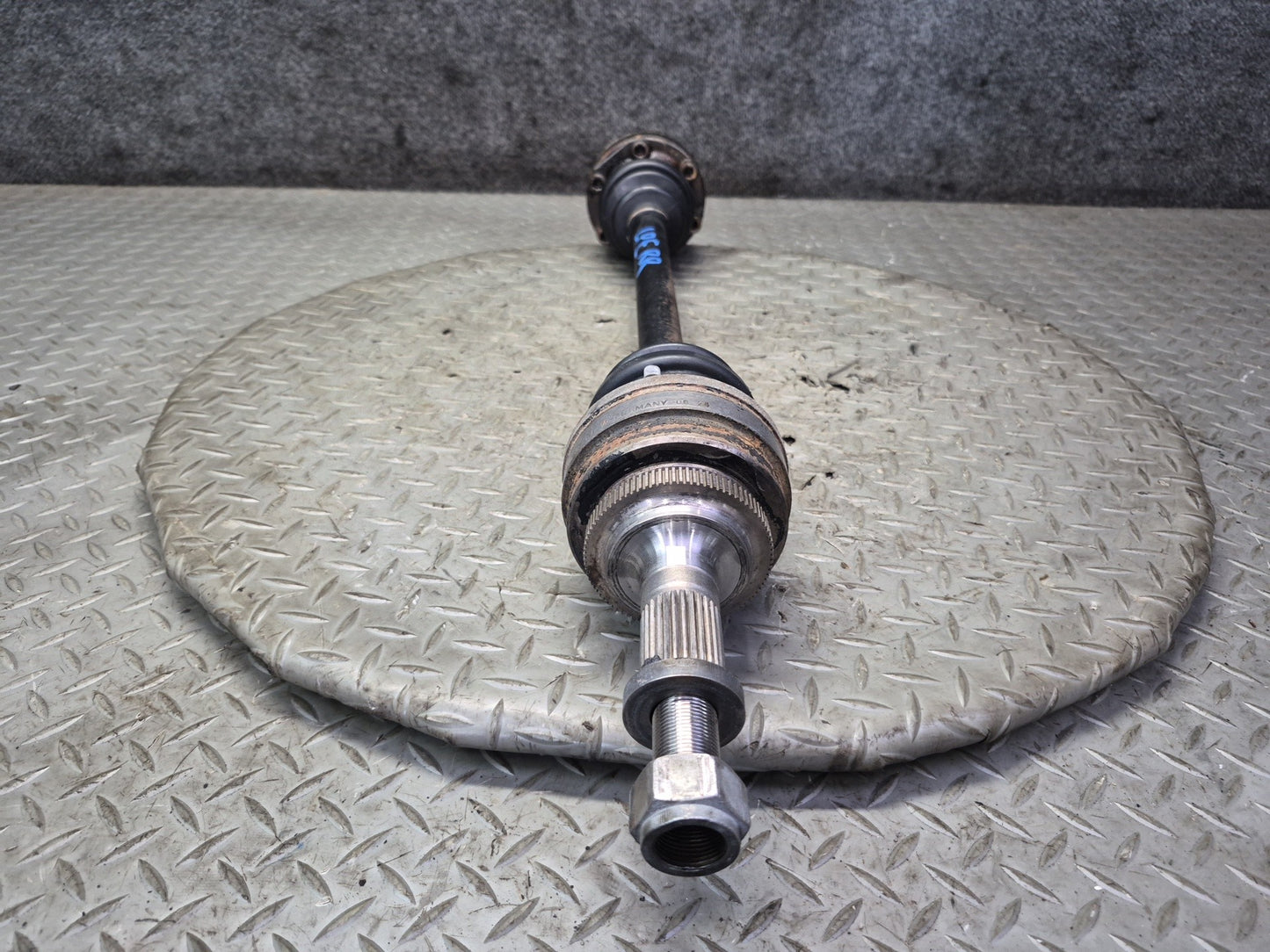 1985-1986 Porsche 928 S A/T Rear Left or Right Side Suspension Axle Shaft