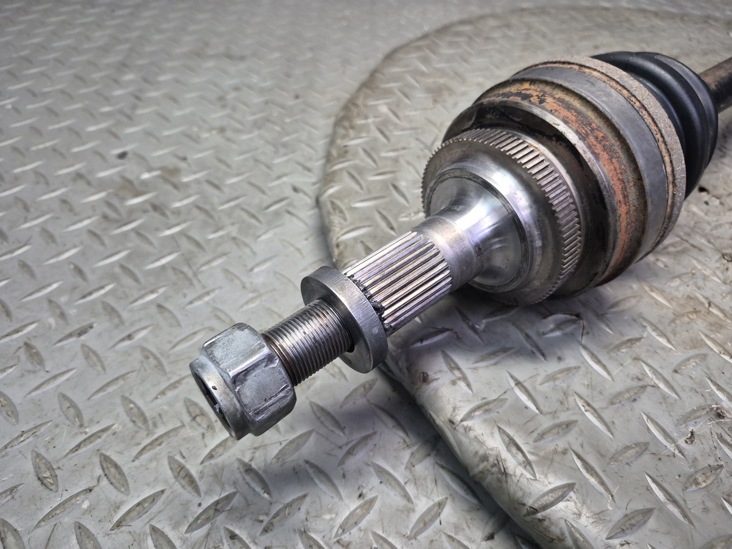 1985-1986 Porsche 928 S A/T Rear Left or Right Side Suspension Axle Shaft
