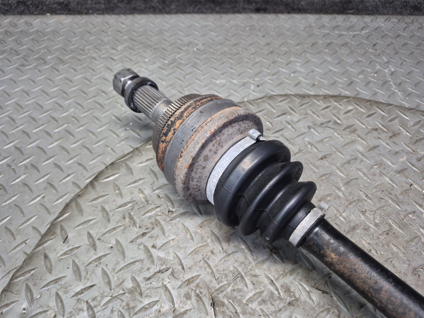 1985-1986 Porsche 928 S A/T Rear Left or Right Side Suspension Axle Shaft