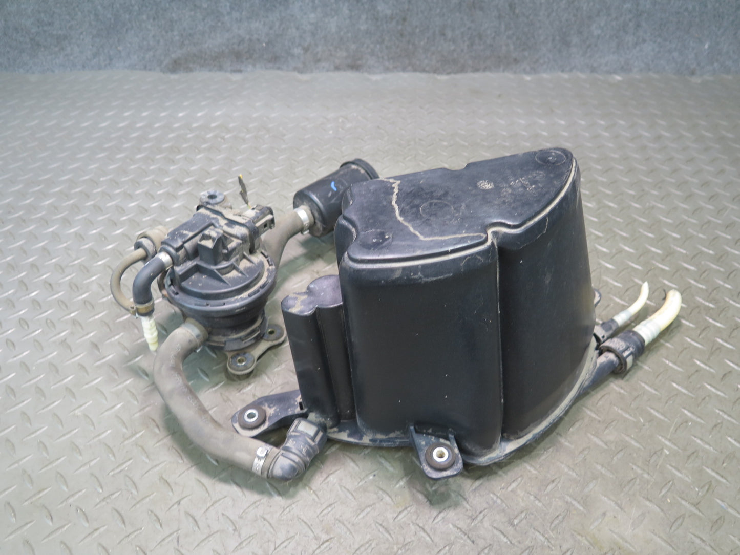 03-10 Bentley Continental GT Fuel Evap Vapor Charcoal Canister Assembly