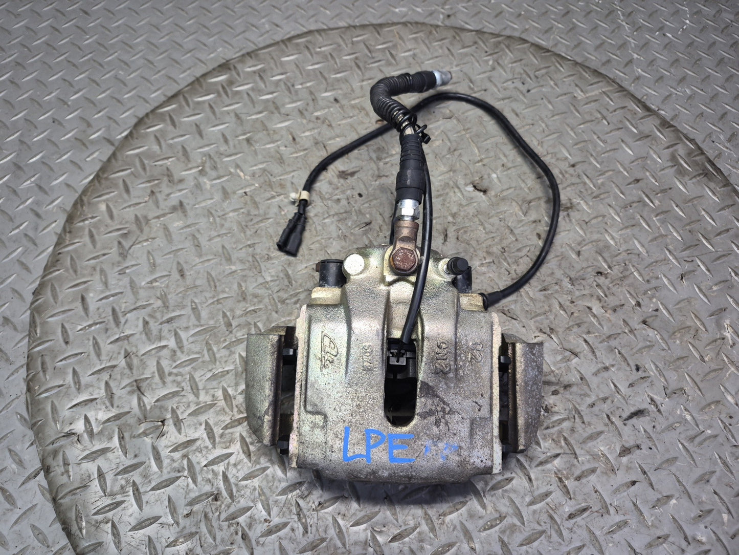1984-1986 Porsche 928 S Front Left & Right Side Brake Caliper Set of 2