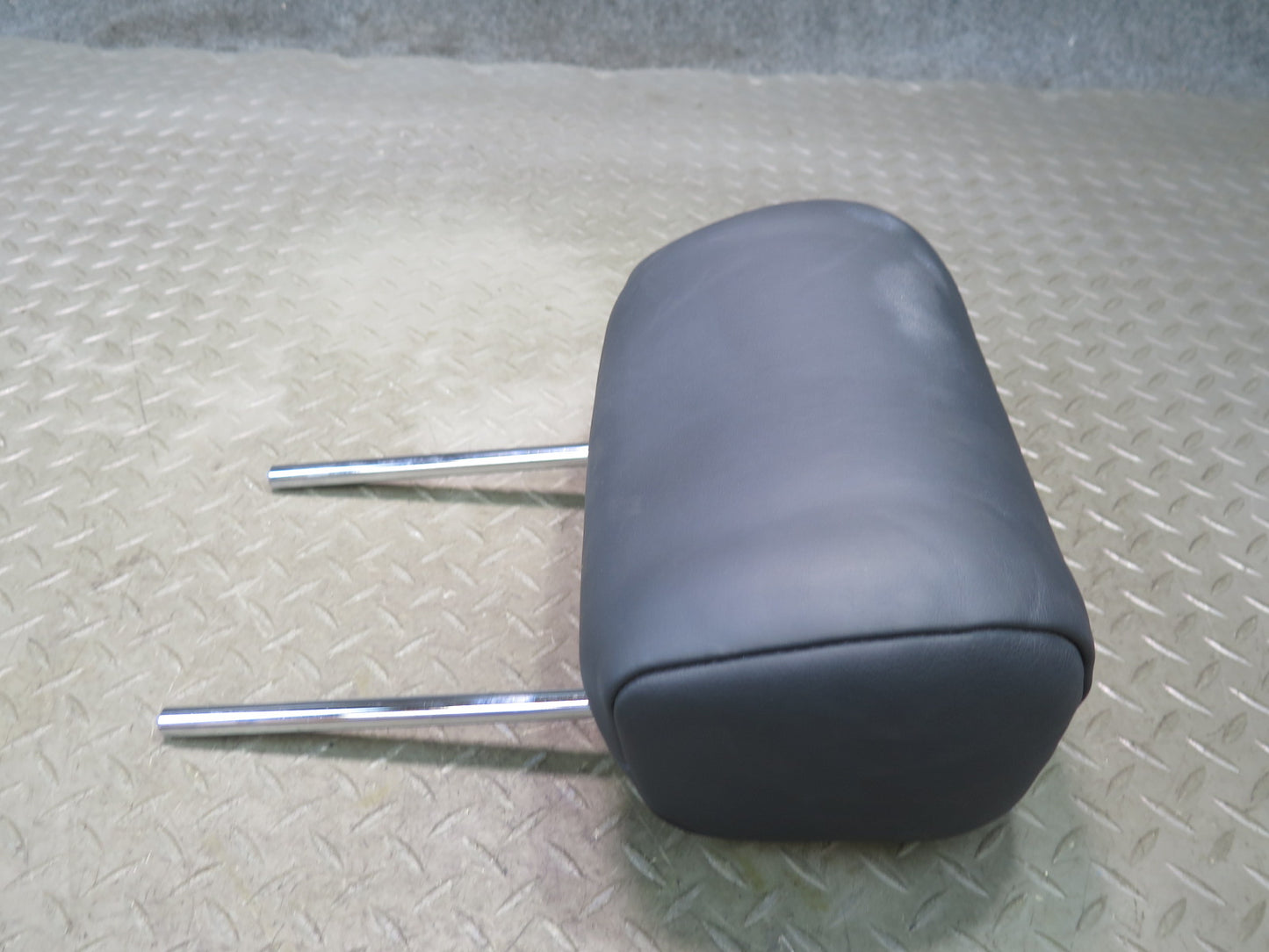 01-03 Lexus UCF30L LS430 Rear Left Right Center Leather Black Headrest Set OEM
