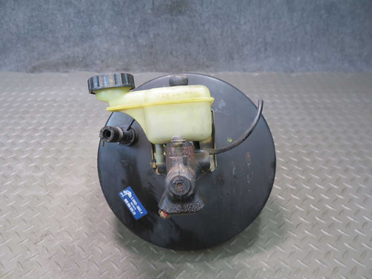 1984-1991 Porsche 928 Brake Master Cylinder Booster Fluid Reservoir 92835502523
