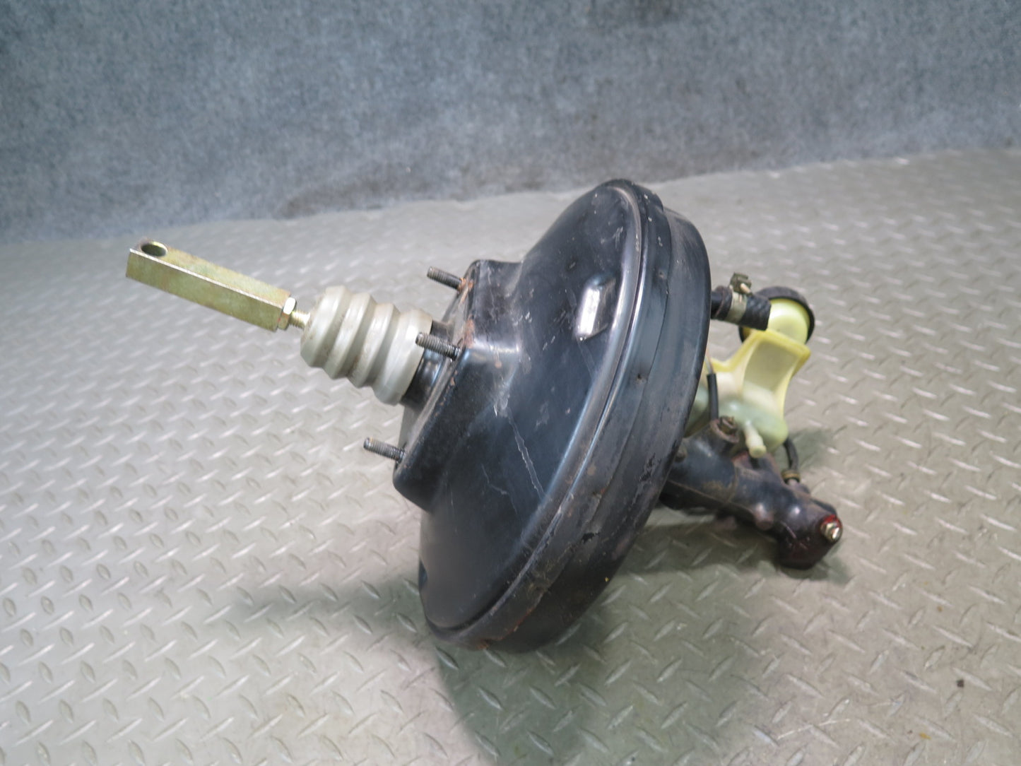 1984-1991 Porsche 928 Brake Master Cylinder Booster Fluid Reservoir 92835502523