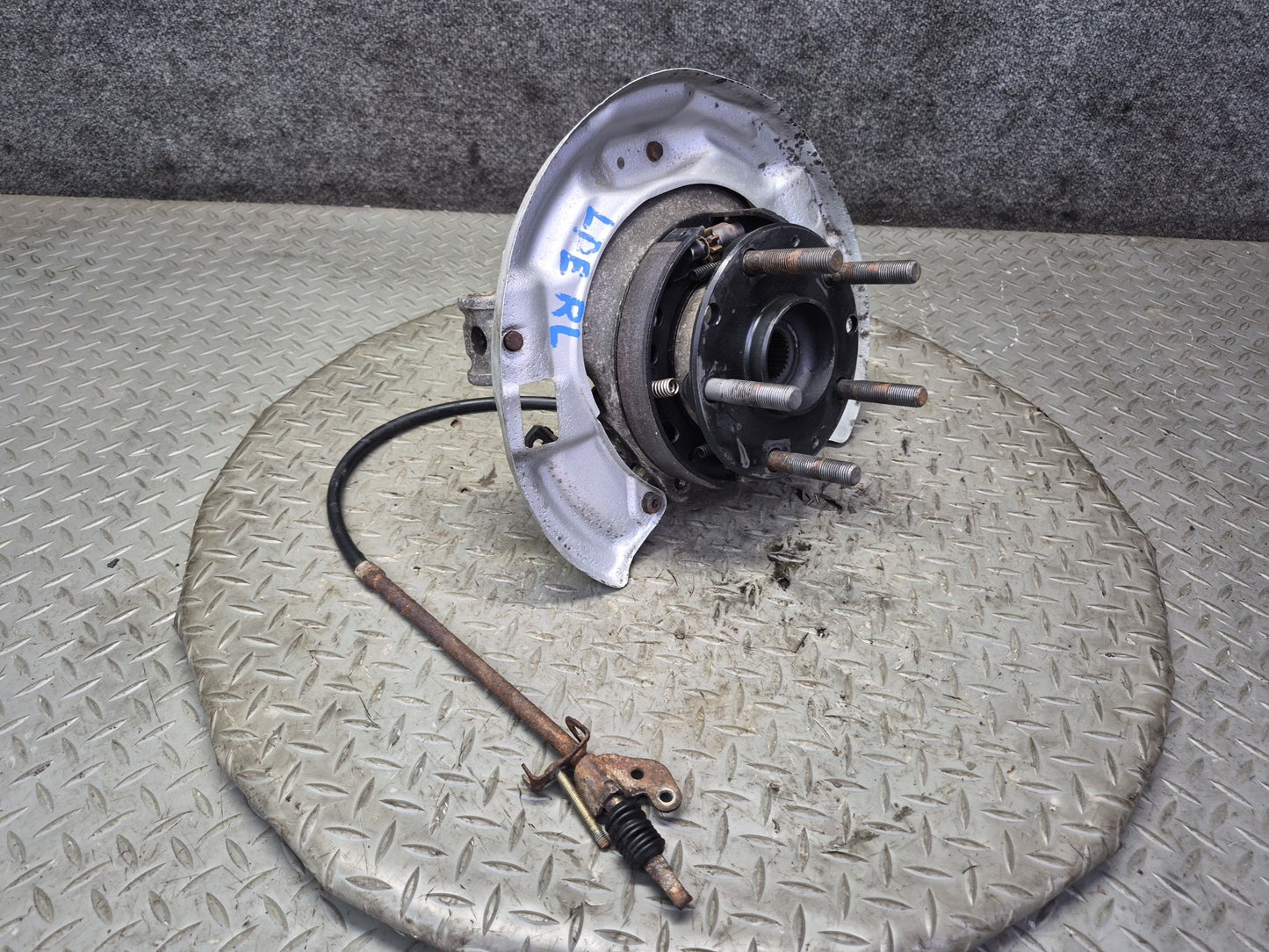 1984-1986 Porsche 928 S Rear Left Side Spindle Knuckle Wheel Hub Bearing